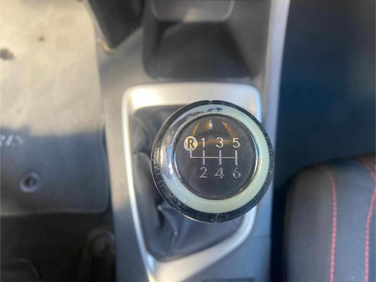 toyota-auris-1-4-d-4d-2015-diesel-1364cc