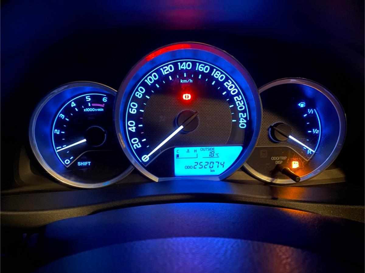 toyota-auris-1-4-d-4d-2015-diesel-1364cc