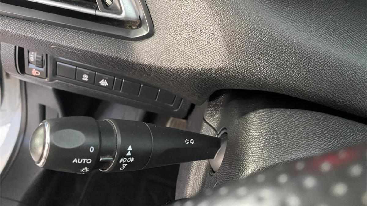peugeot-308-1-5-bluehdi-2019-diesel-1499cc