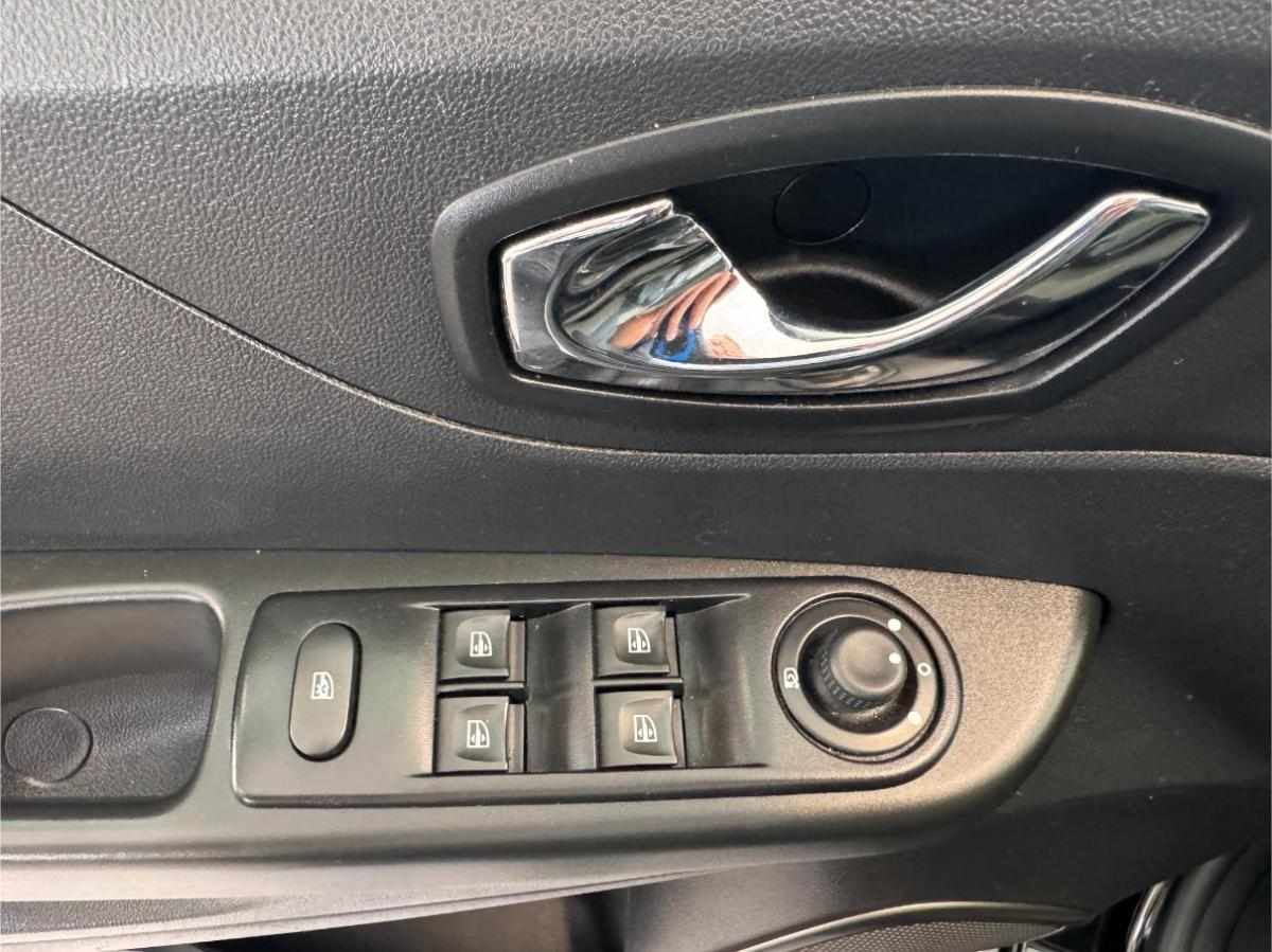 renault-captur-1-5-dci-2017-diesel-1461cc
