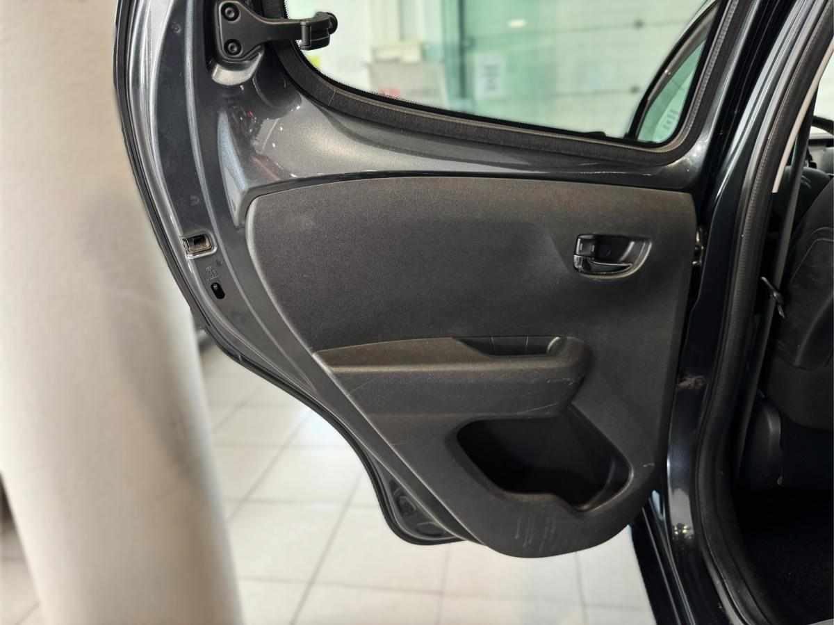 citroen-c1-1-0-2015-gasolina-998cc