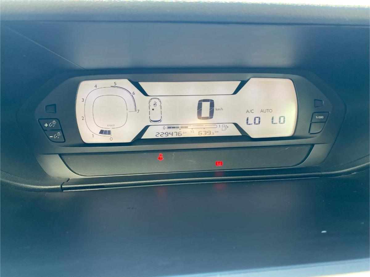 citroen-c4-picasso-1-6-bluehdi-2017-diesel-1560cc