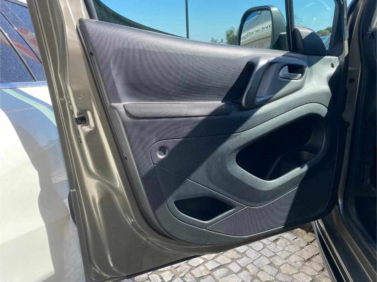 peugeot-partner-2017-gasolina-1199cc