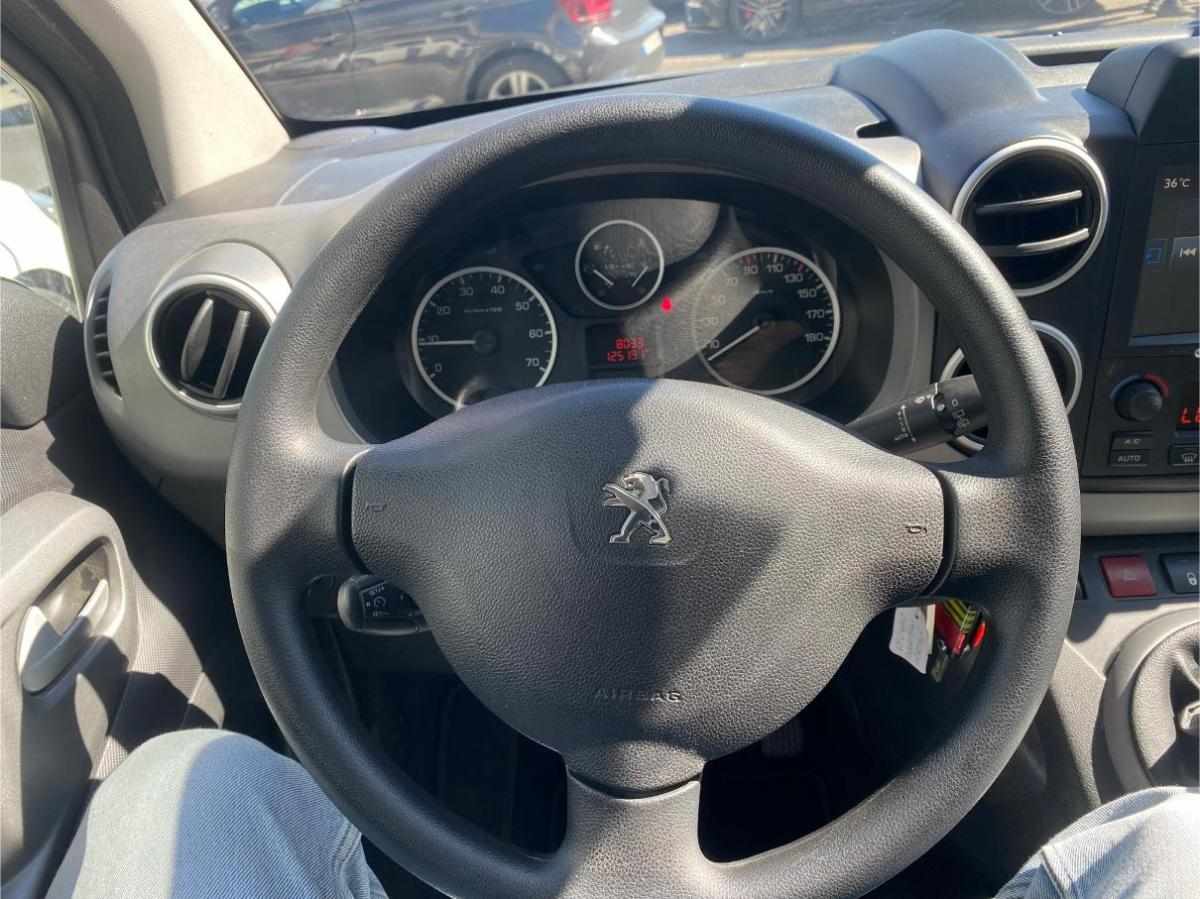 peugeot-partner-2017-gasolina-1199cc