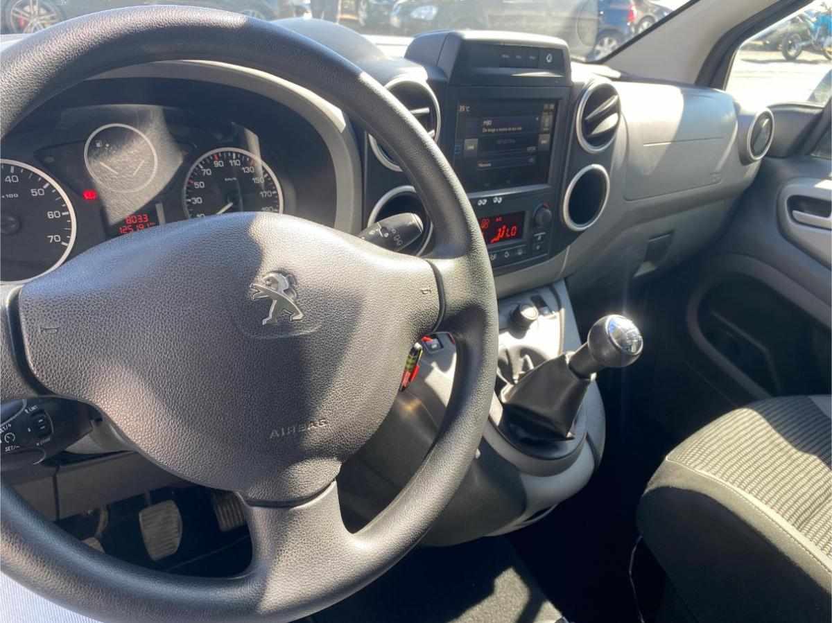 peugeot-partner-2017-gasolina-1199cc