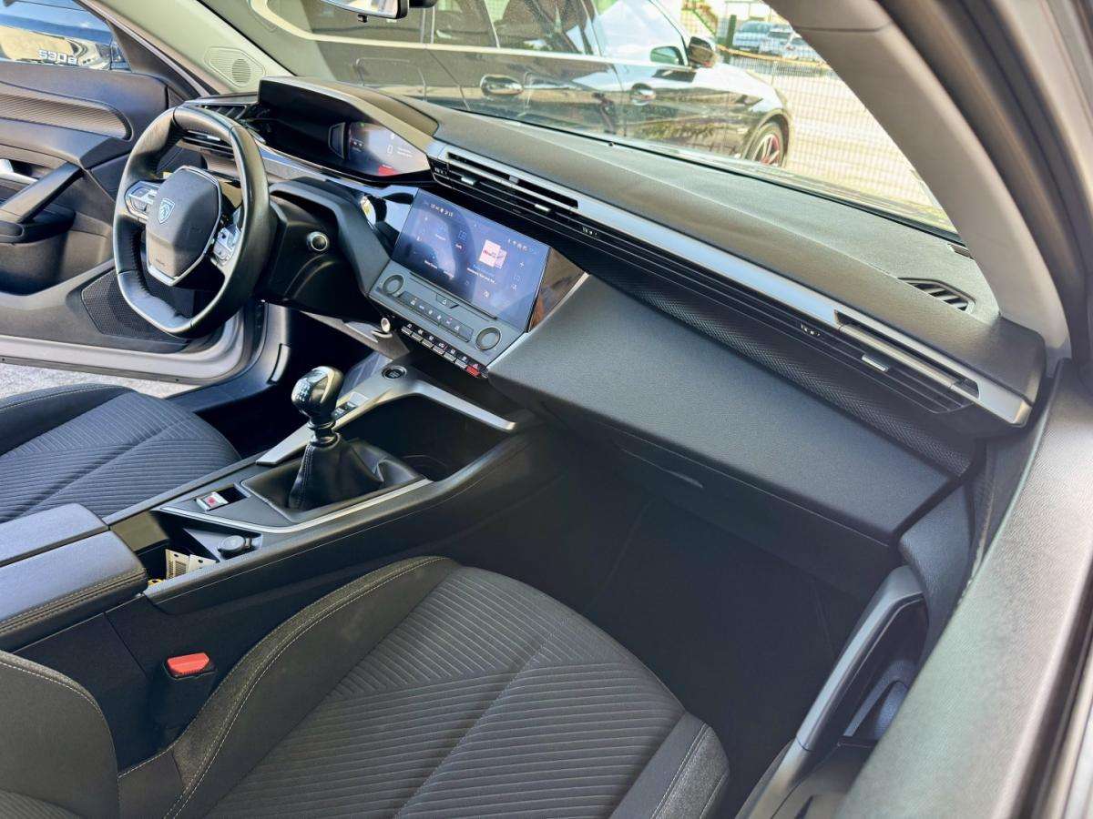 peugeot-308-sw-2022-gasolina-1199cc