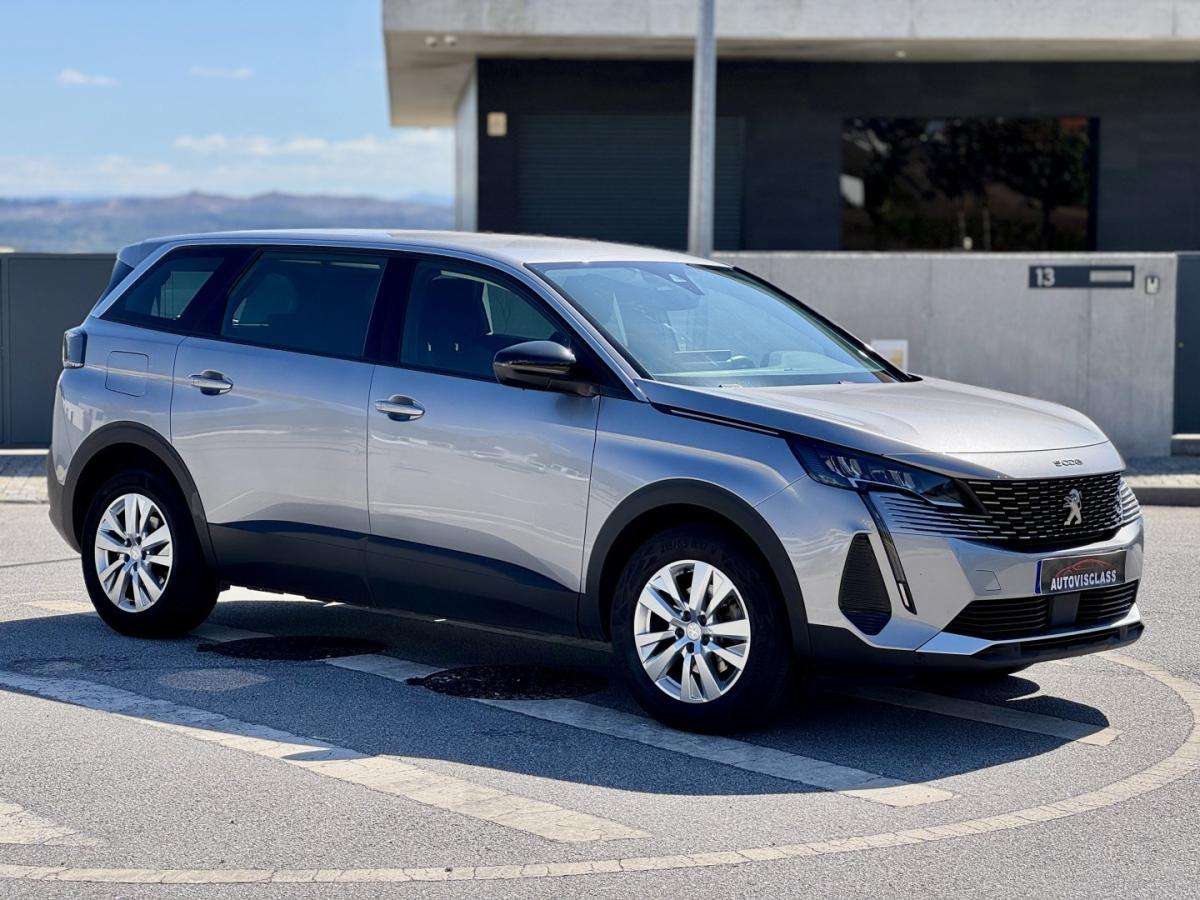 peugeot-5008-2022-diesel-1499cc