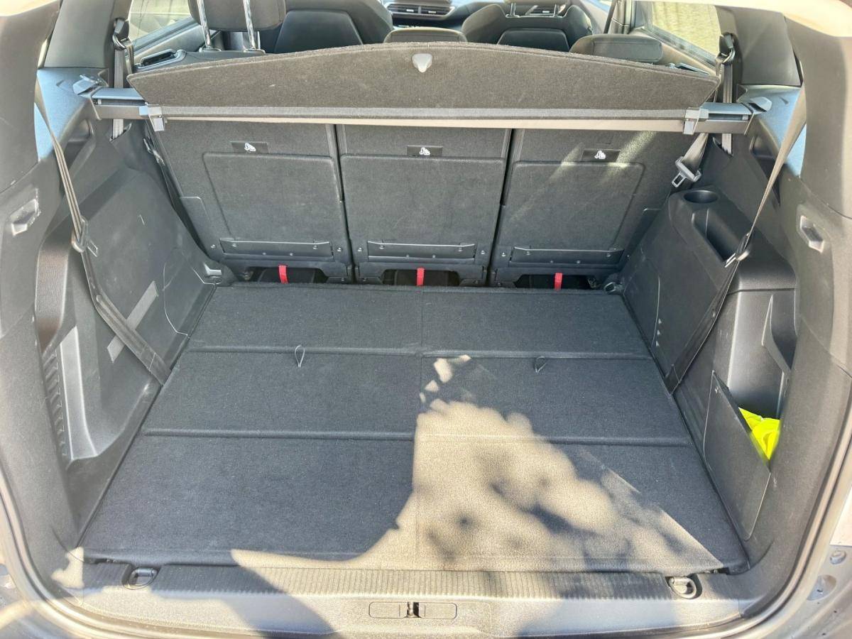 peugeot-5008-2022-diesel-1499cc