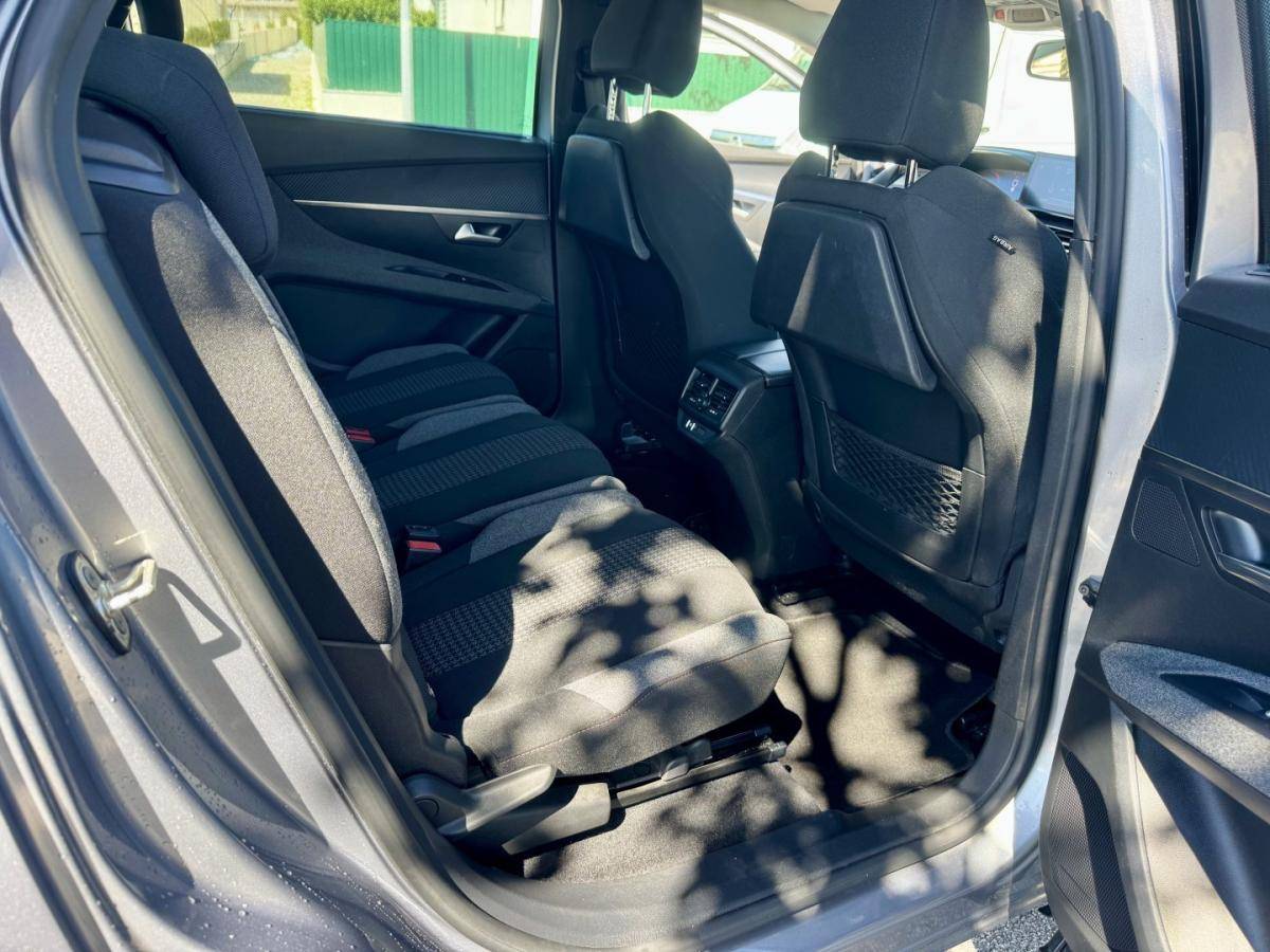 peugeot-5008-2022-diesel-1499cc