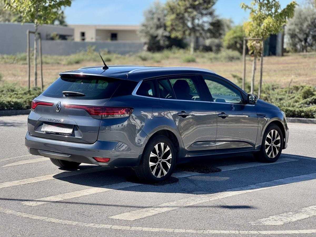 renault-megane-sport-tourer-2021-diesel-1461cc