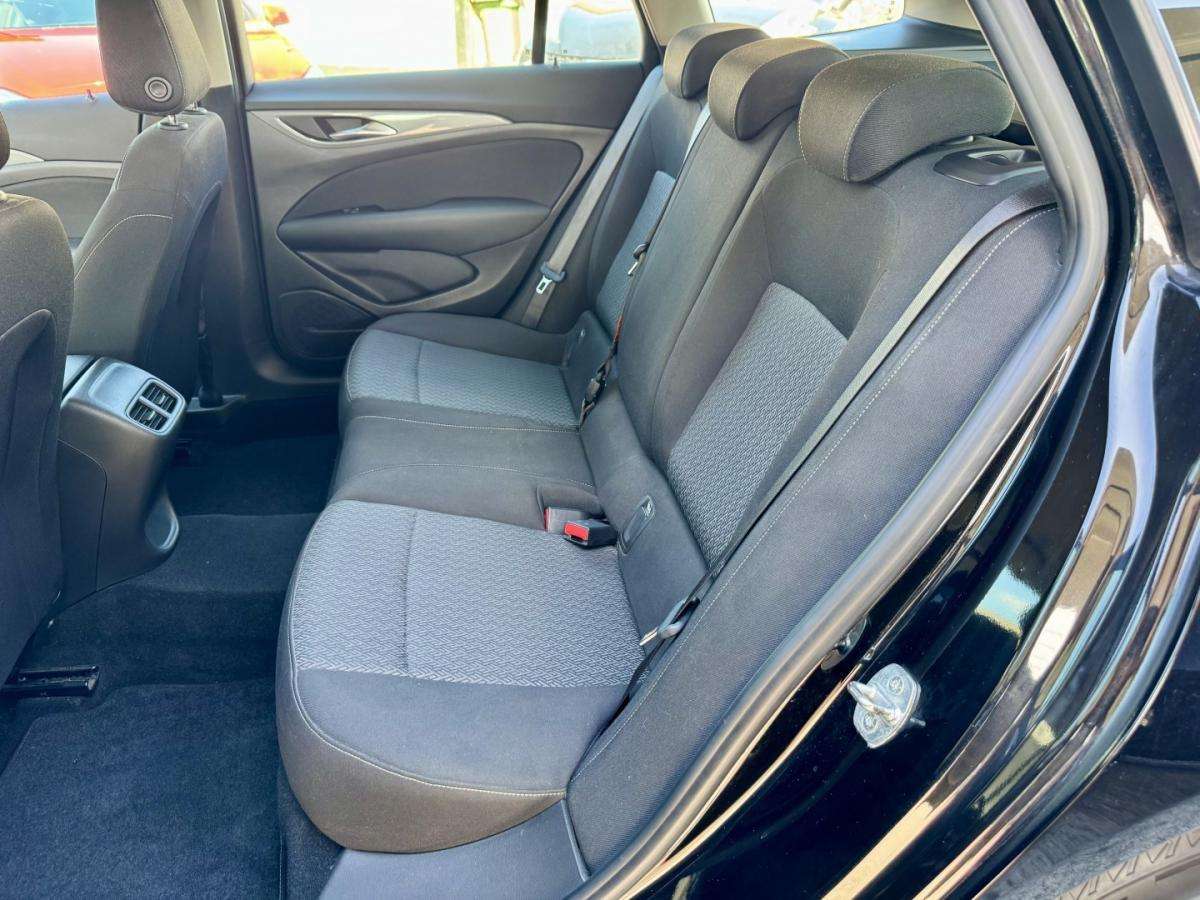 opel-insignia-2019-diesel-1600cc