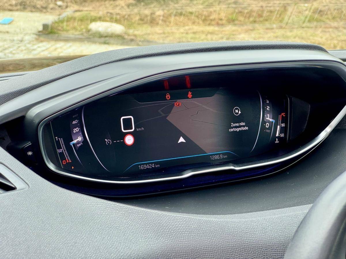 peugeot-3008-2021-diesel-1499cc