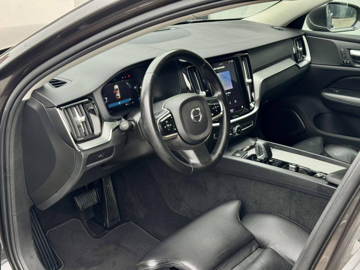 volvo-v60-2022-diesel-1969cc