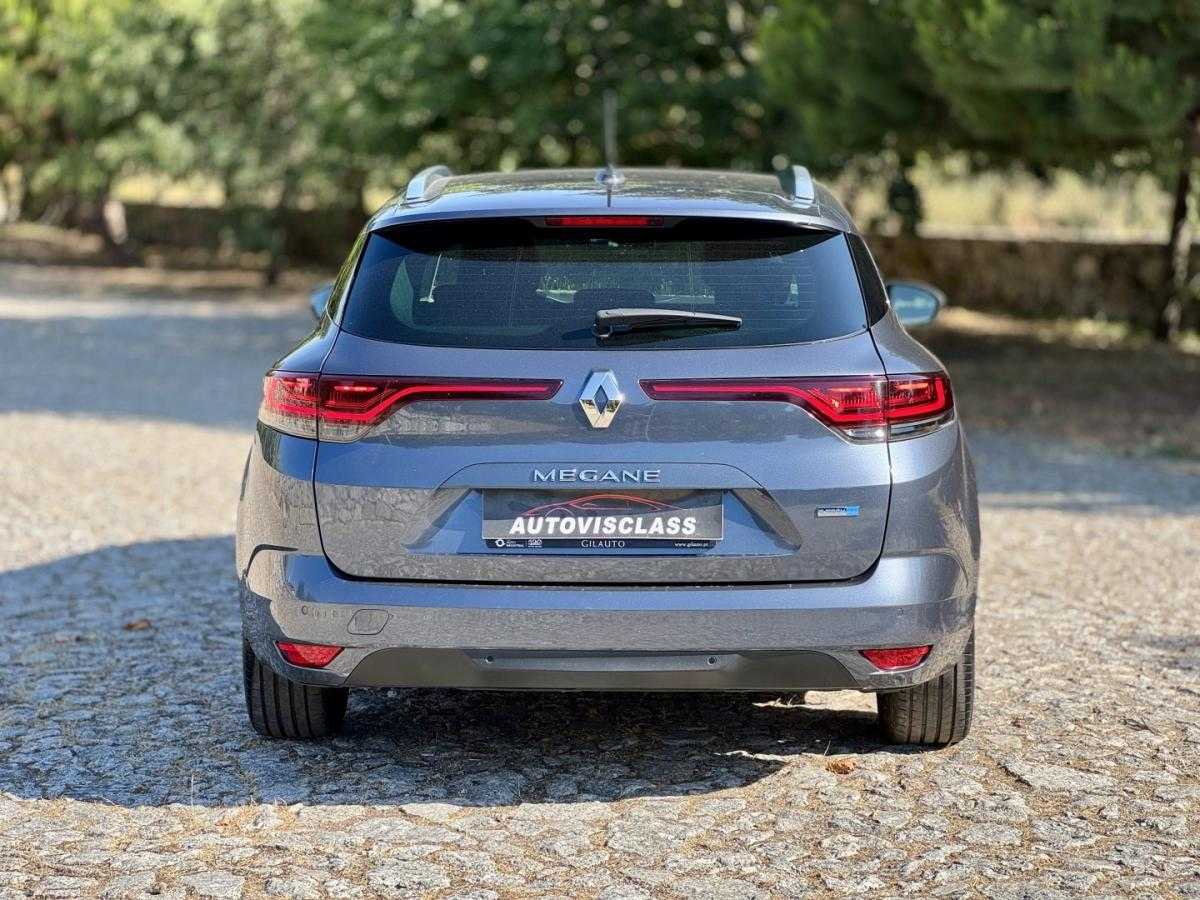 renault-megane-sport-tourer-2022-hibrido-1598cc