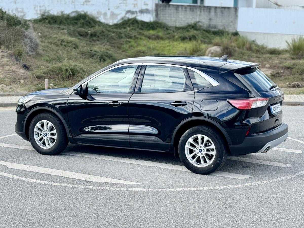 ford-kuga-2022-diesel-1499cc