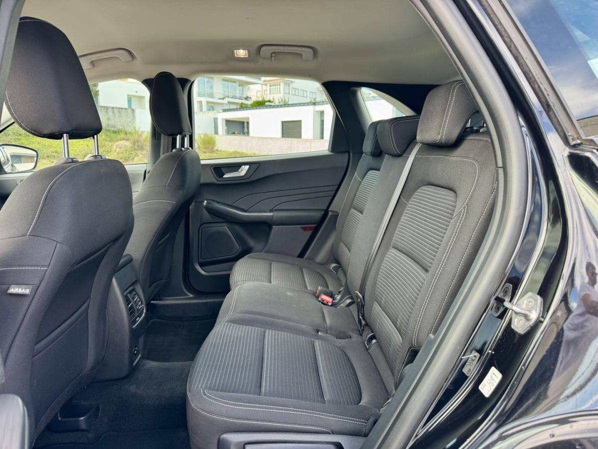 ford-kuga-2022-diesel-1499cc
