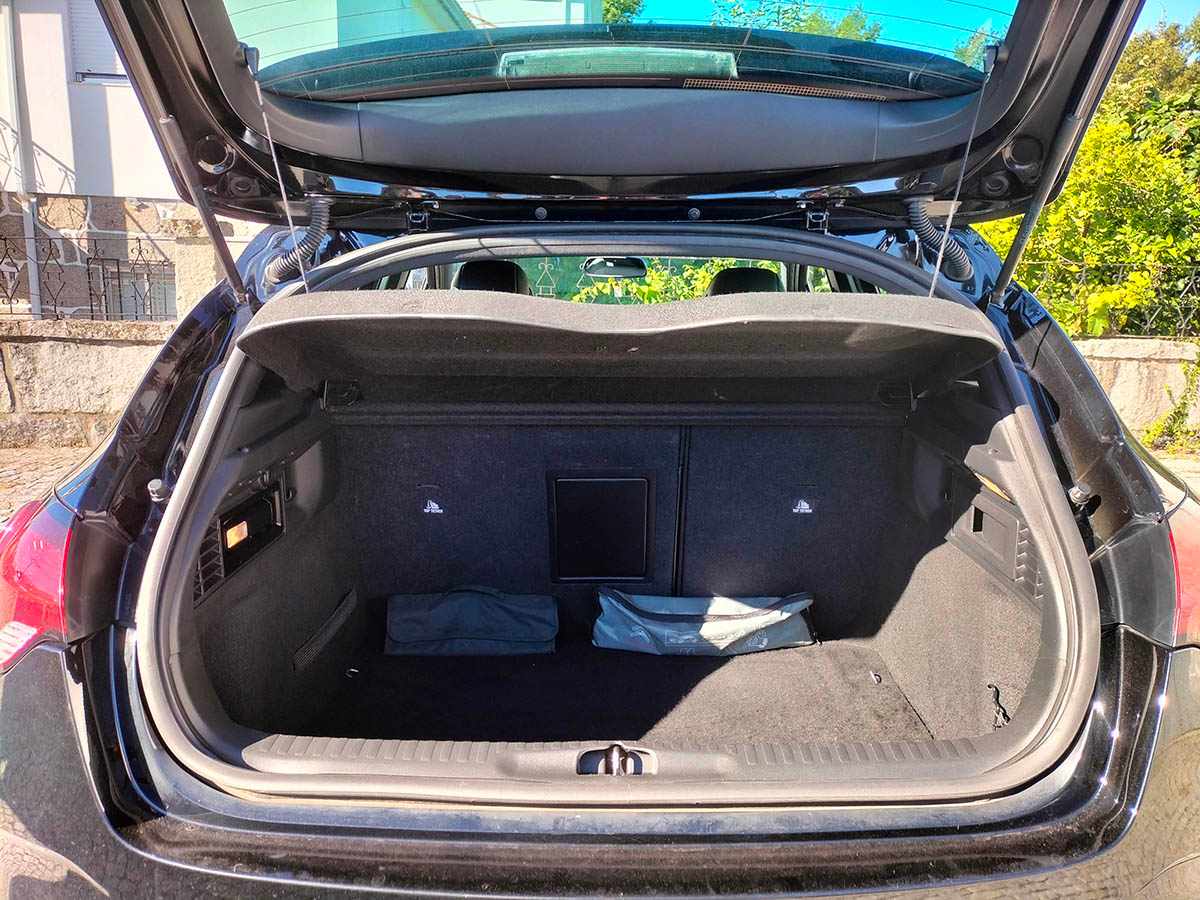 ds-ds-4-1-6-bluehdi-2016-diesel-1560cc