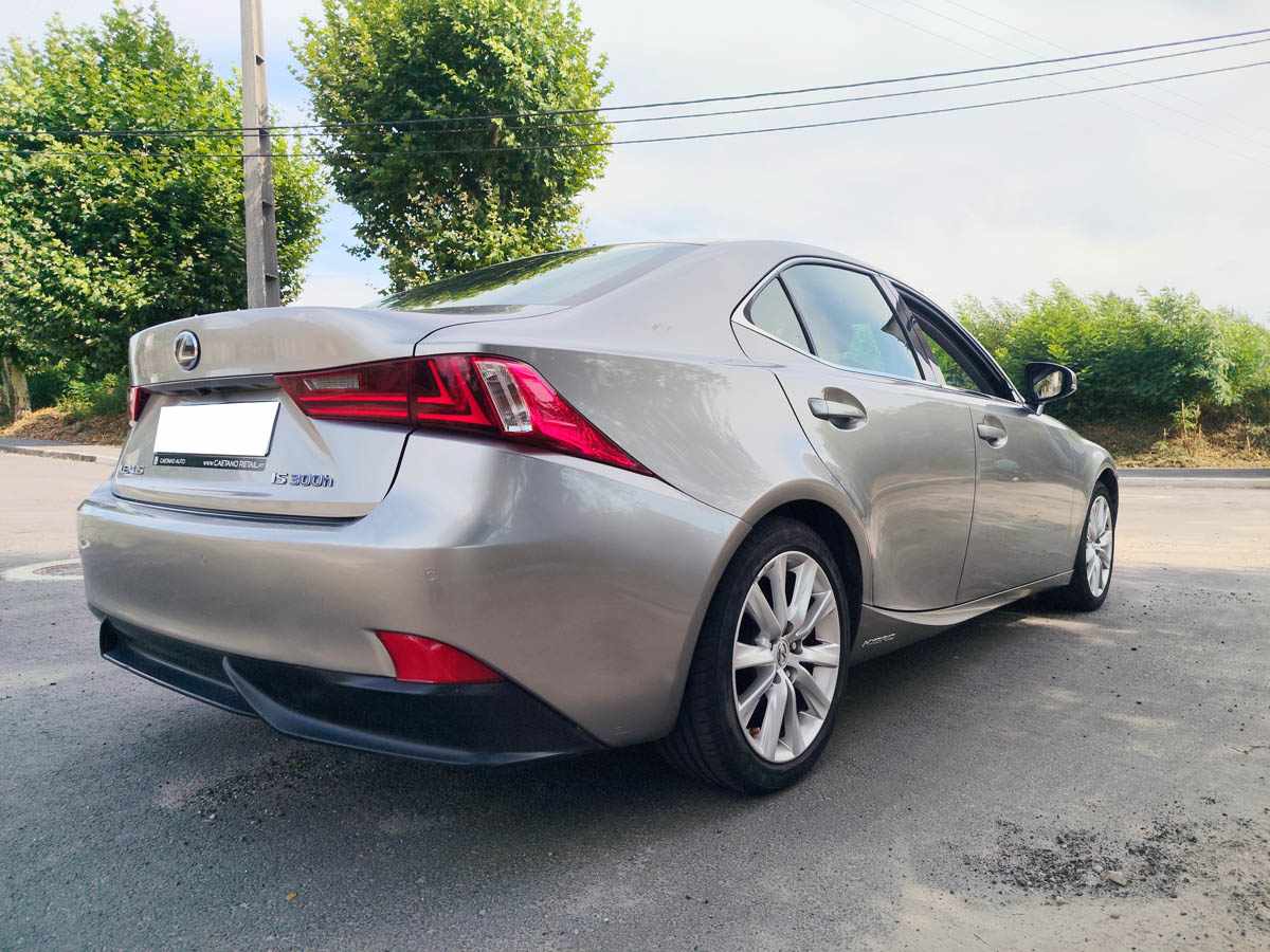 lexus-is-300h-2016-gasolina-2494cc