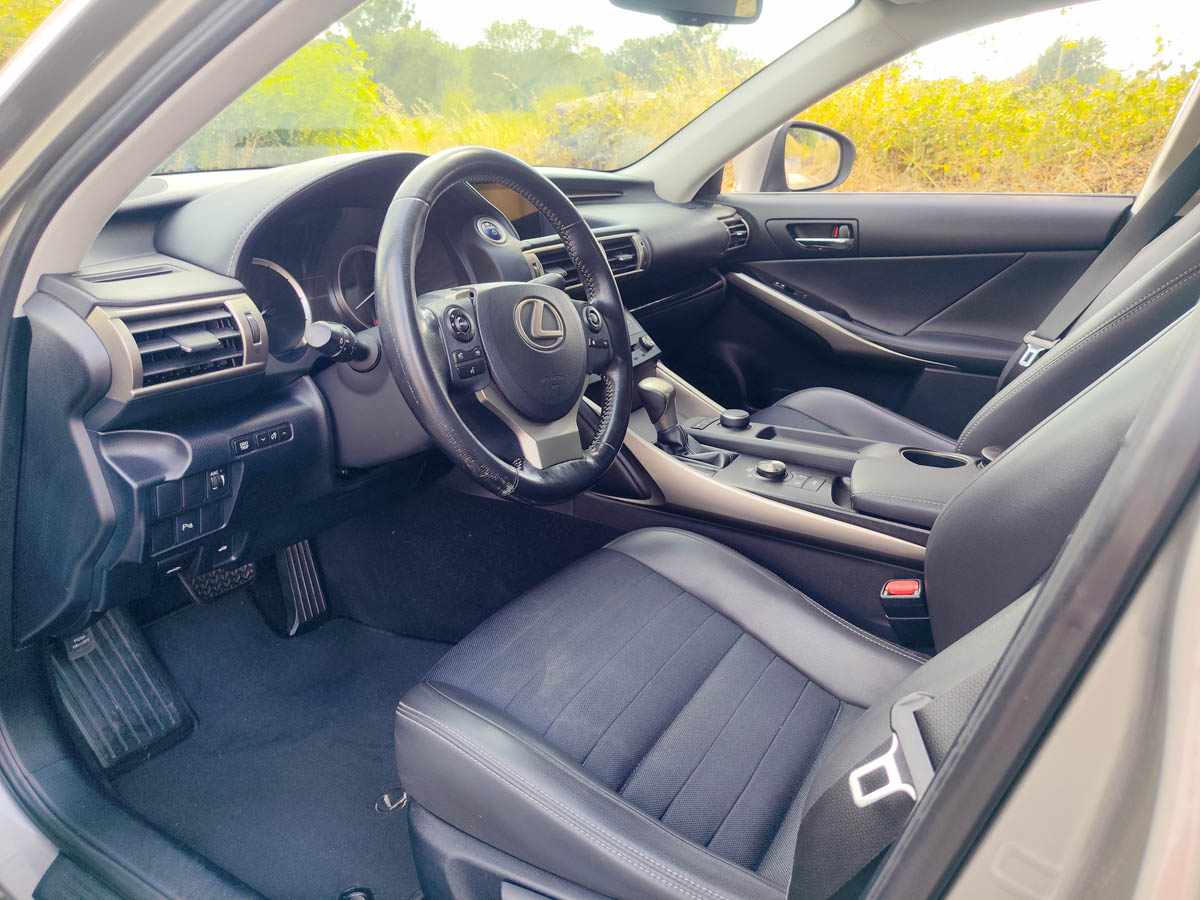 lexus-is-300h-2016-gasolina-2494cc