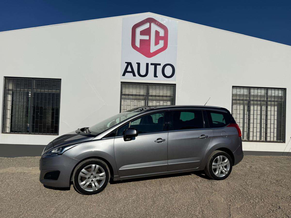 peugeot-5008-2016-diesel-1560cc