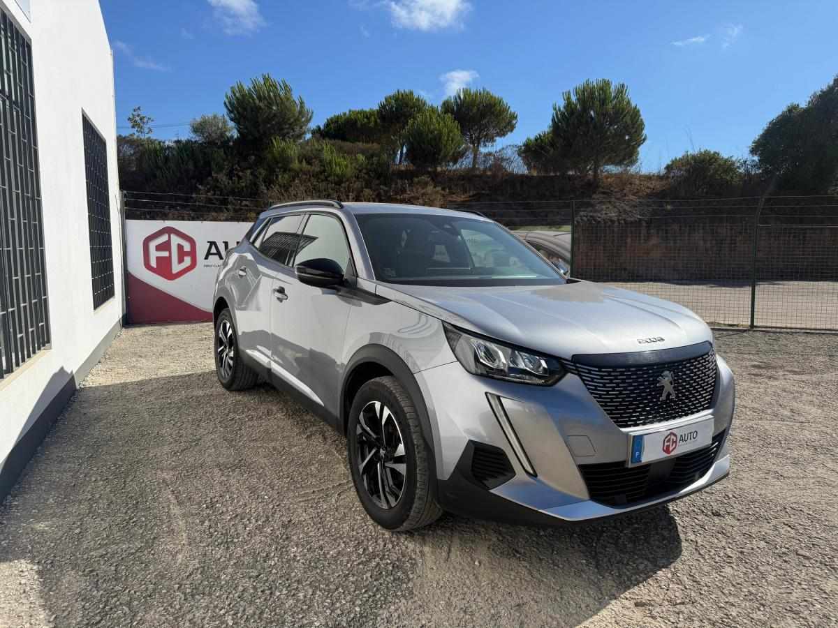 peugeot-2008-2023-gasolina-1199cc