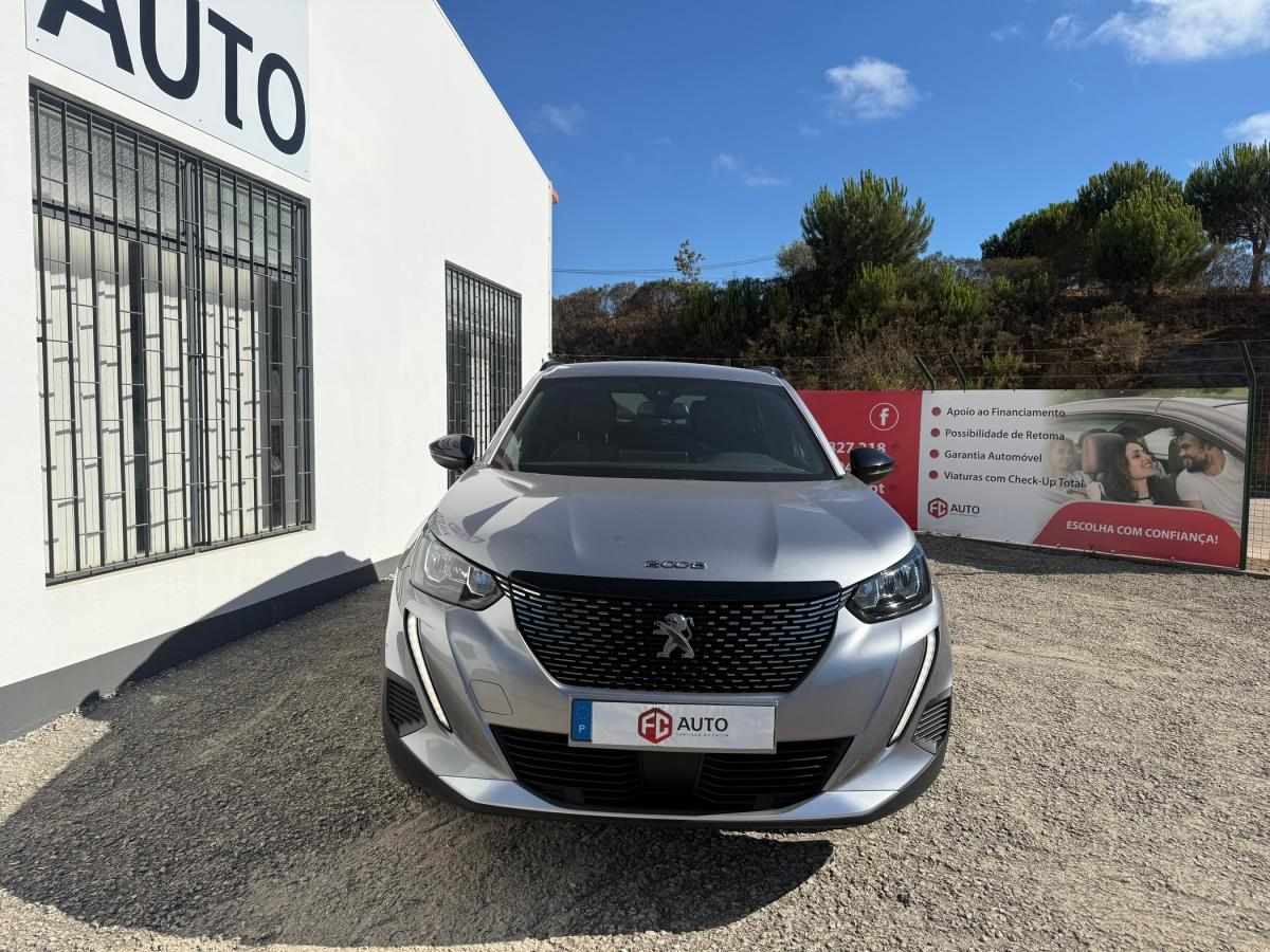 peugeot-2008-2023-gasolina-1199cc
