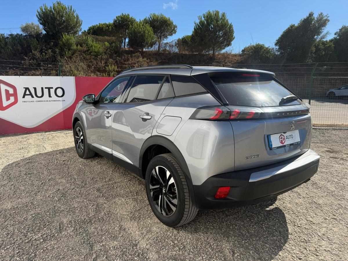 peugeot-2008-2023-gasolina-1199cc