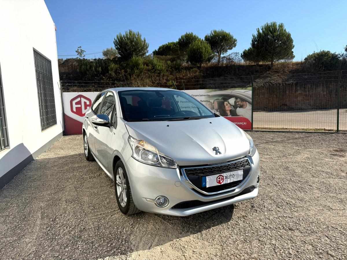 peugeot-208-2015-gasolina-1199cc