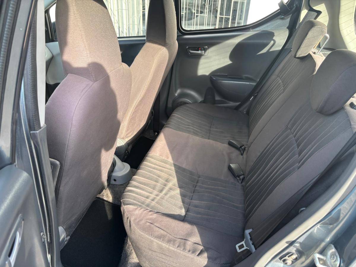 nissan-pixo-2010-gasolina-996cc