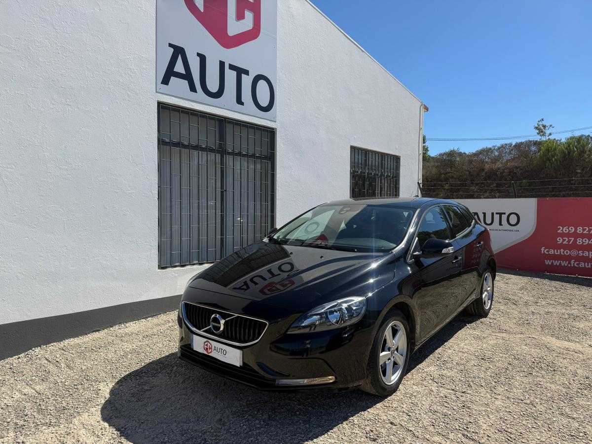 volvo-v40-2018-diesel-1969cc