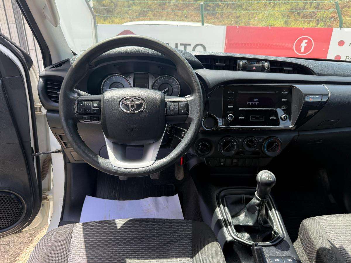toyota-hilux-2022-diesel-2393cc