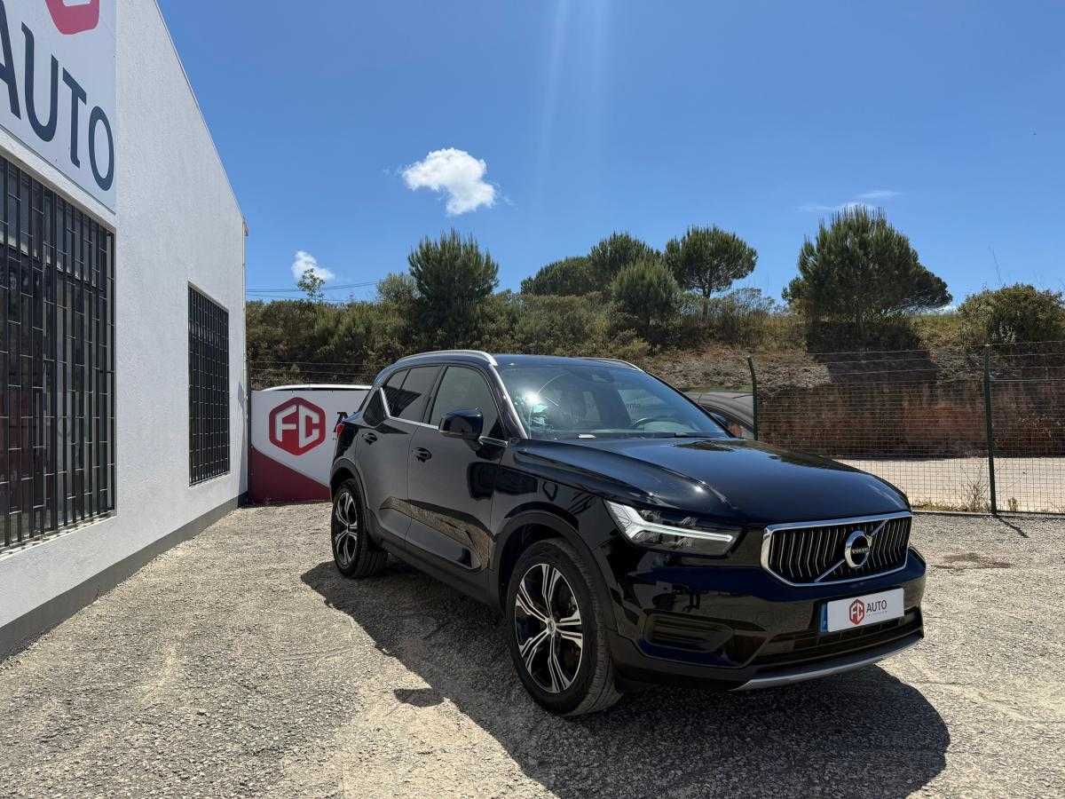 volvo-xc40-2022-hibrido-a-gasolina-1477cc