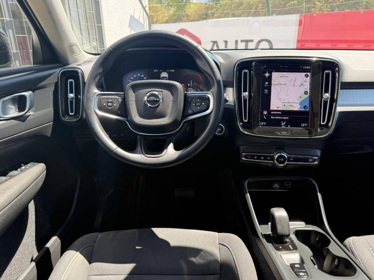 volvo-xc40-2022-hibrido-a-gasolina-1477cc