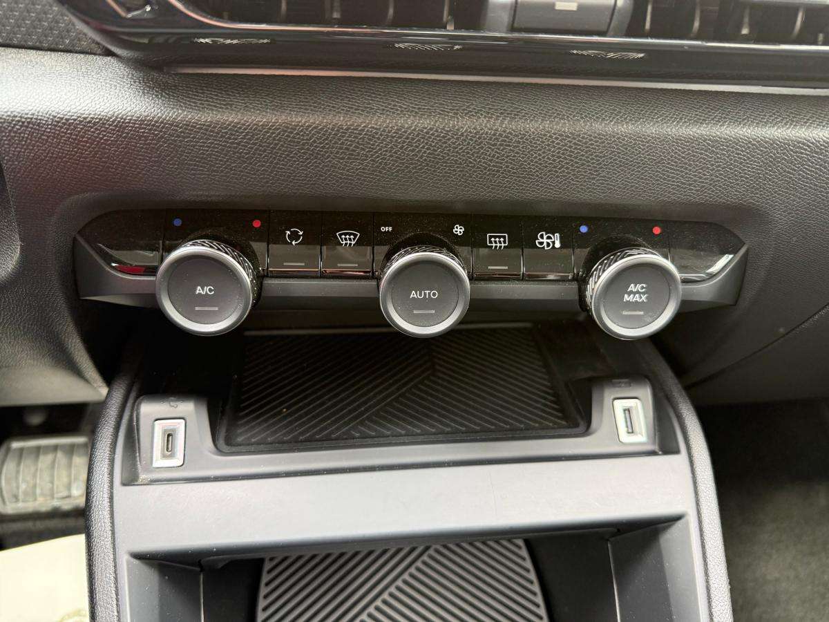 citroen-c4-2025-gasolina-1199cc