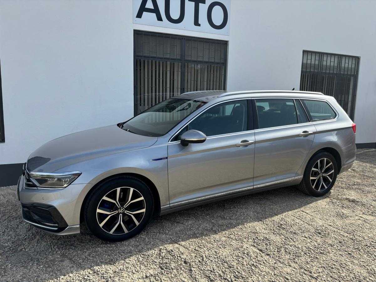 volkswagen-passat-variant-2020-hibrido-a-gasolina-1395cc