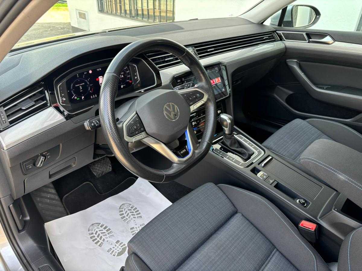 volkswagen-passat-variant-2020-hibrido-a-gasolina-1395cc
