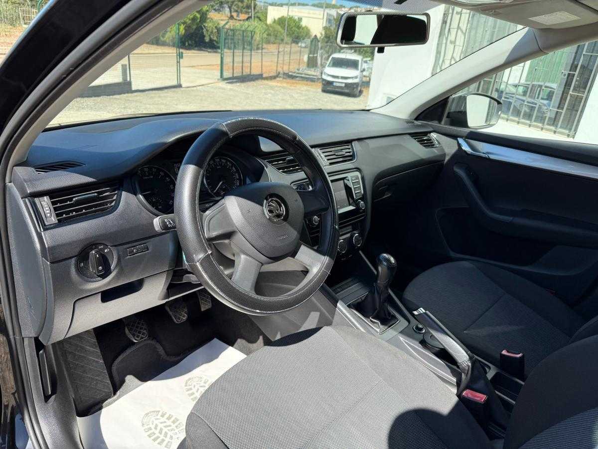 skoda-octavia-break-2014-diesel-1598cc