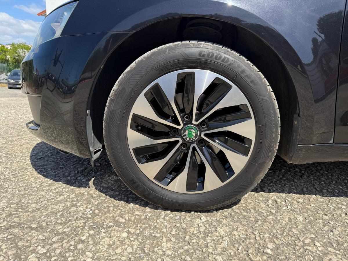skoda-octavia-break-2014-diesel-1598cc