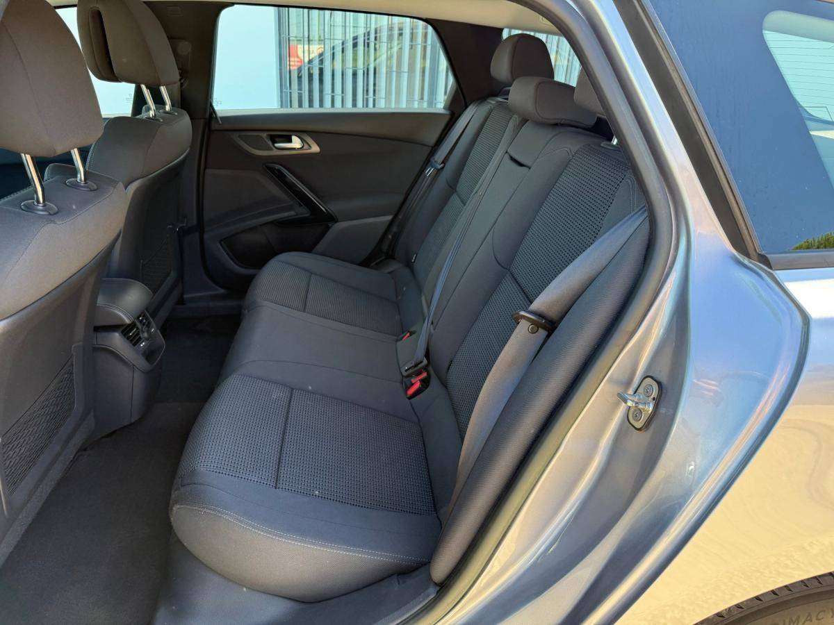 peugeot-508-sw-2015-diesel-1560cc
