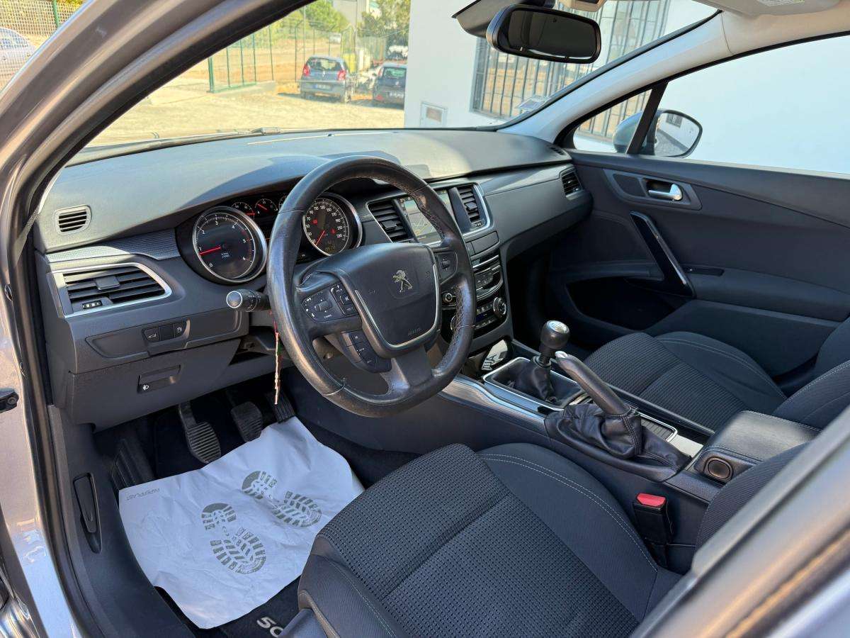 peugeot-508-sw-2015-diesel-1560cc