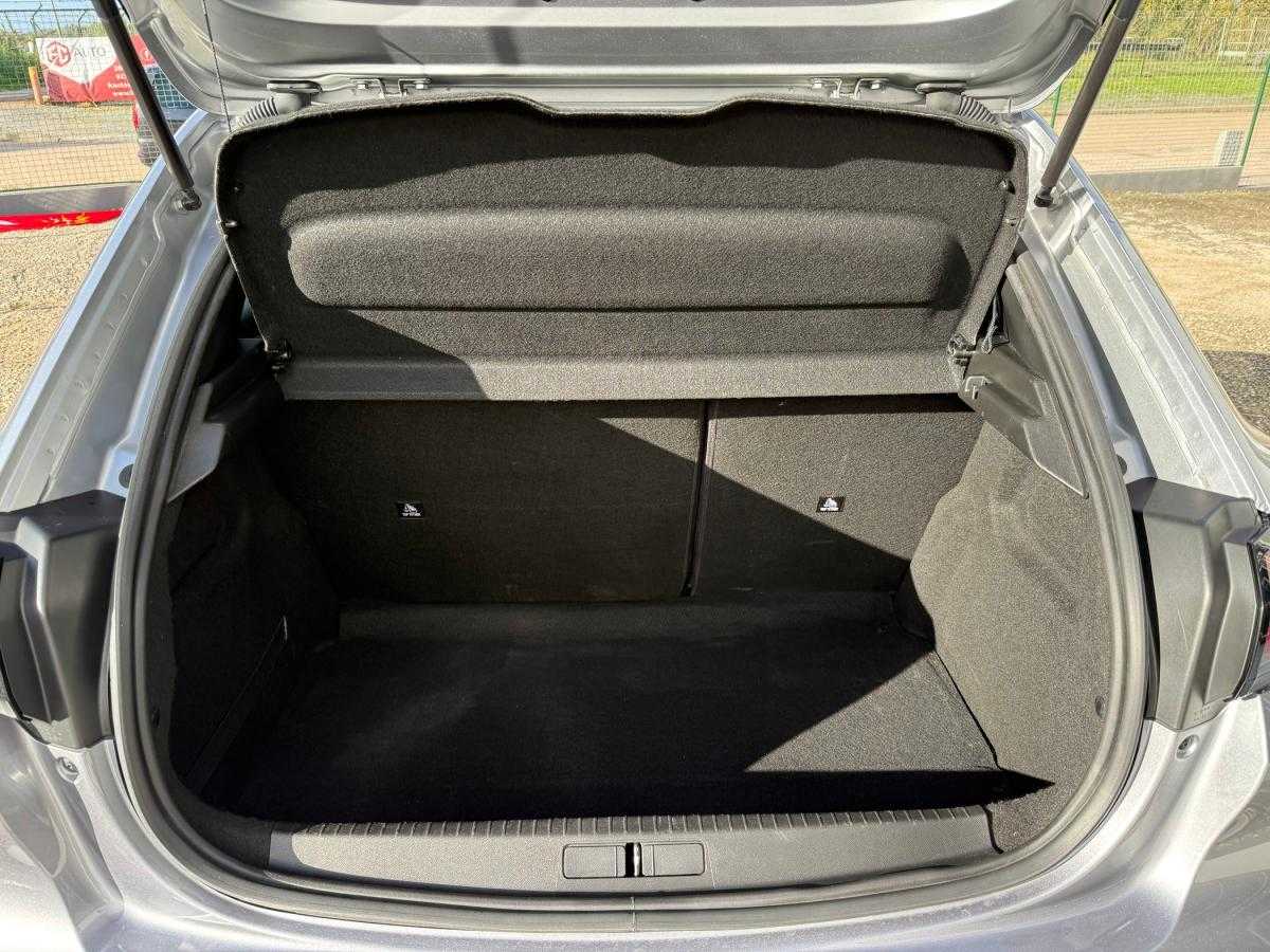 peugeot-208-2023-gasolina-1199cc