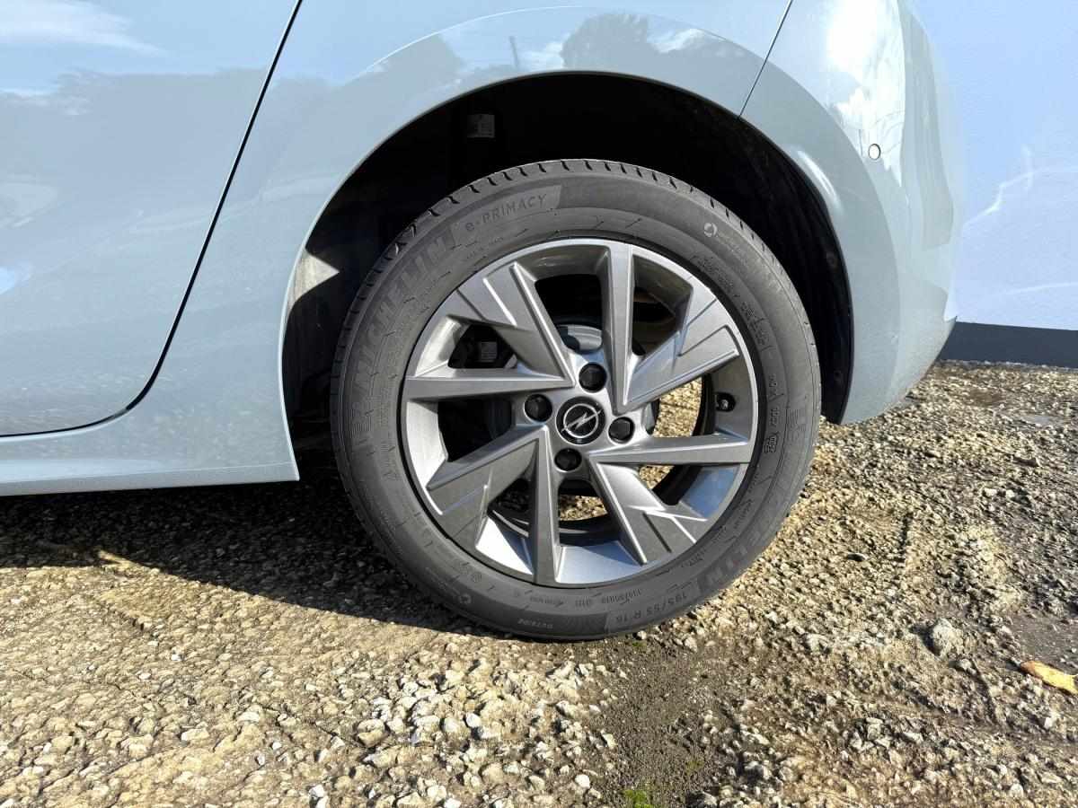 opel-corsa-2025-gasolina-1199cc