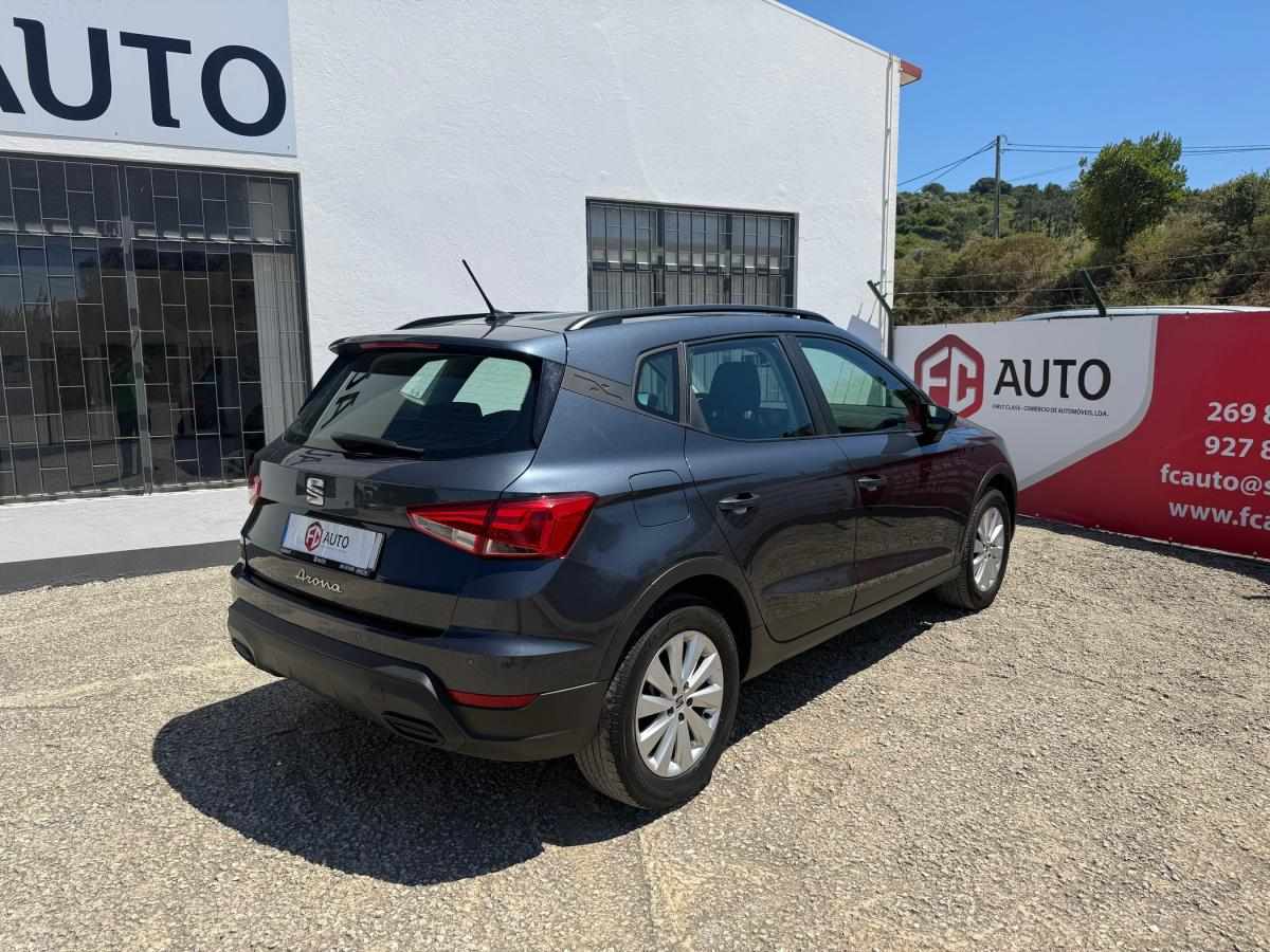 seat-arona-2023-gasolina-999cc