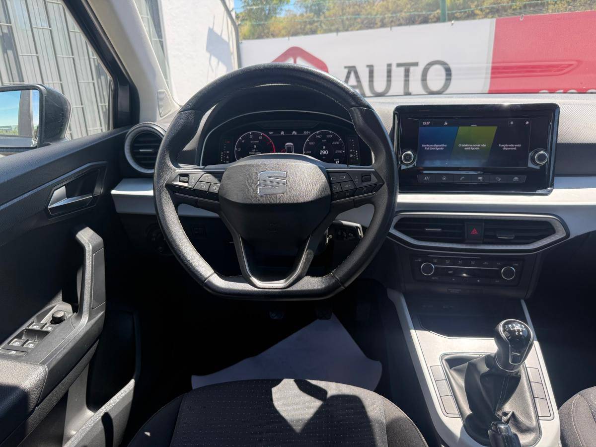 seat-arona-2023-gasolina-999cc