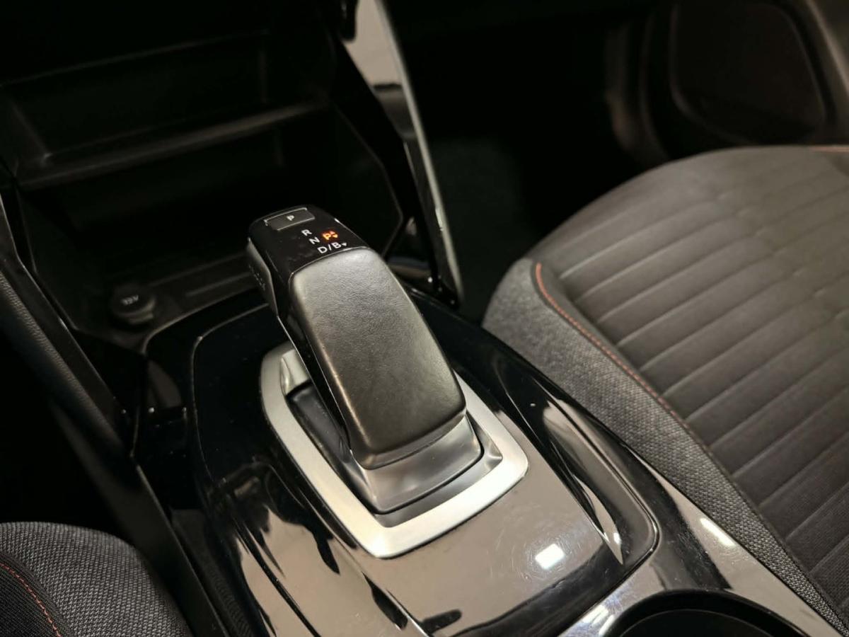peugeot-e-2008-2020-eletrico-0cc