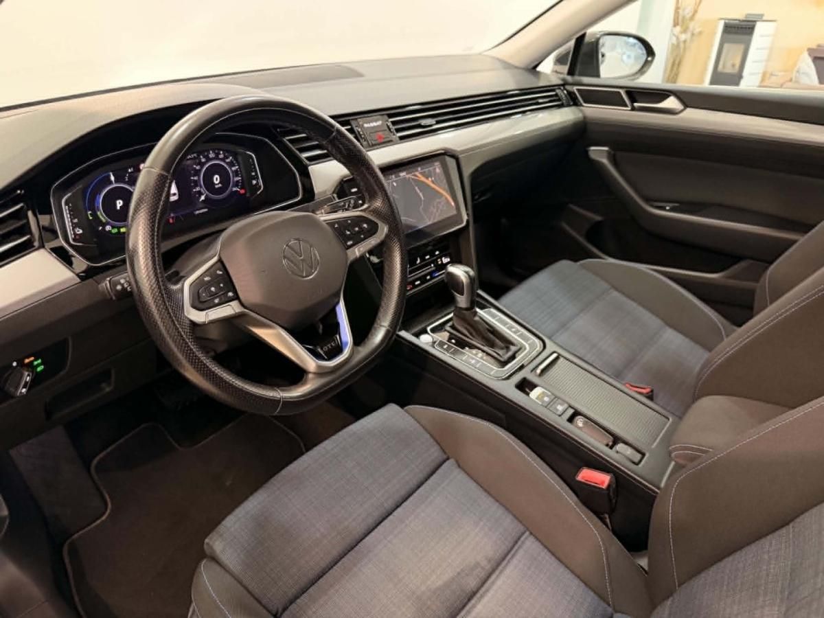 volkswagen-passat-variant-2022-hibrido-1395cc