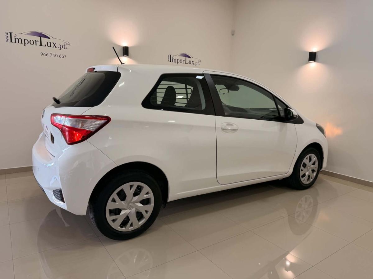 toyota-yaris-2019-gasolina-1000cc