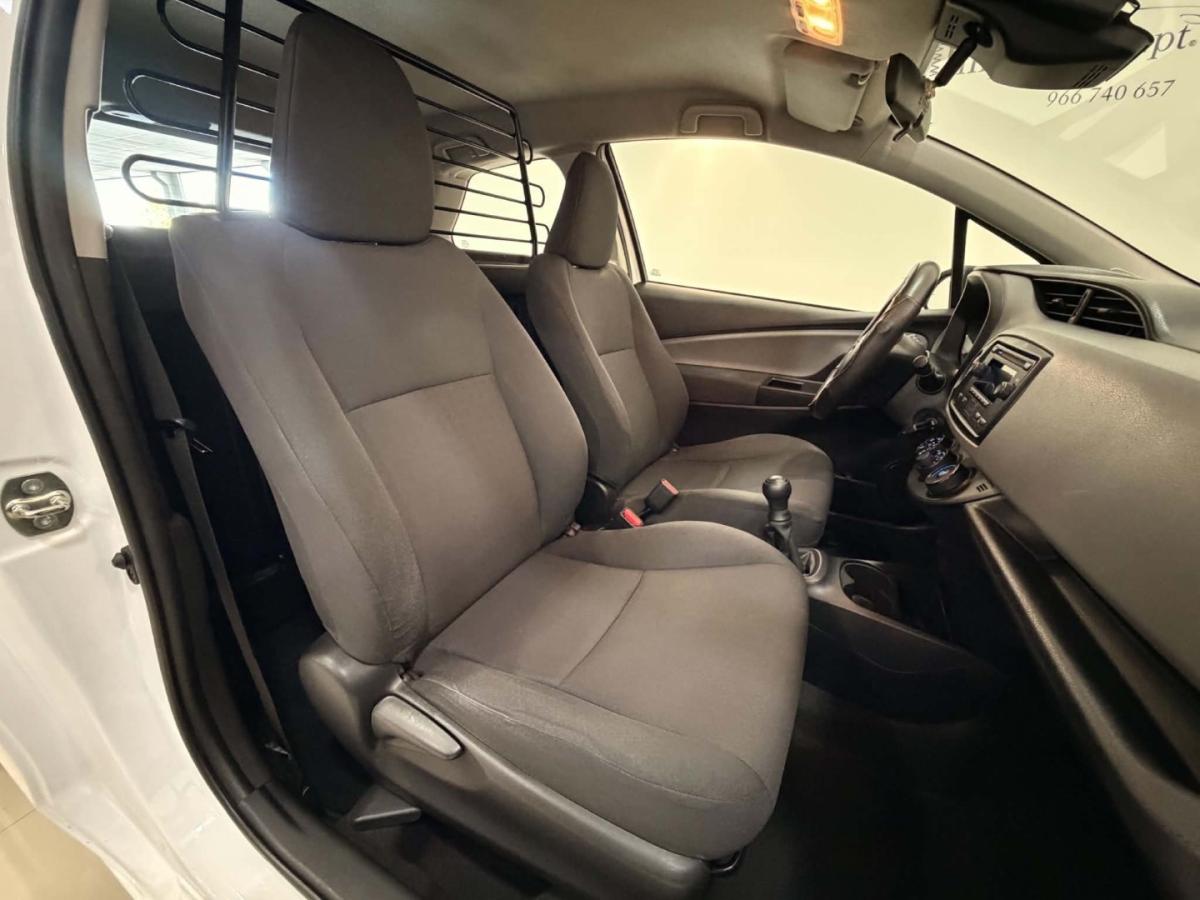 toyota-yaris-2019-gasolina-1000cc