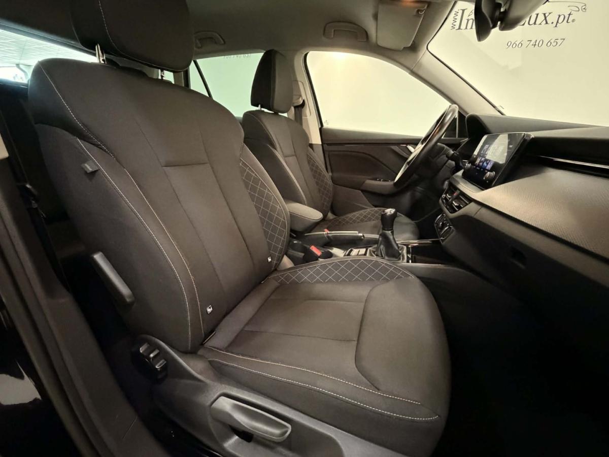 skoda-kamiq-2023-gasolina-999cc