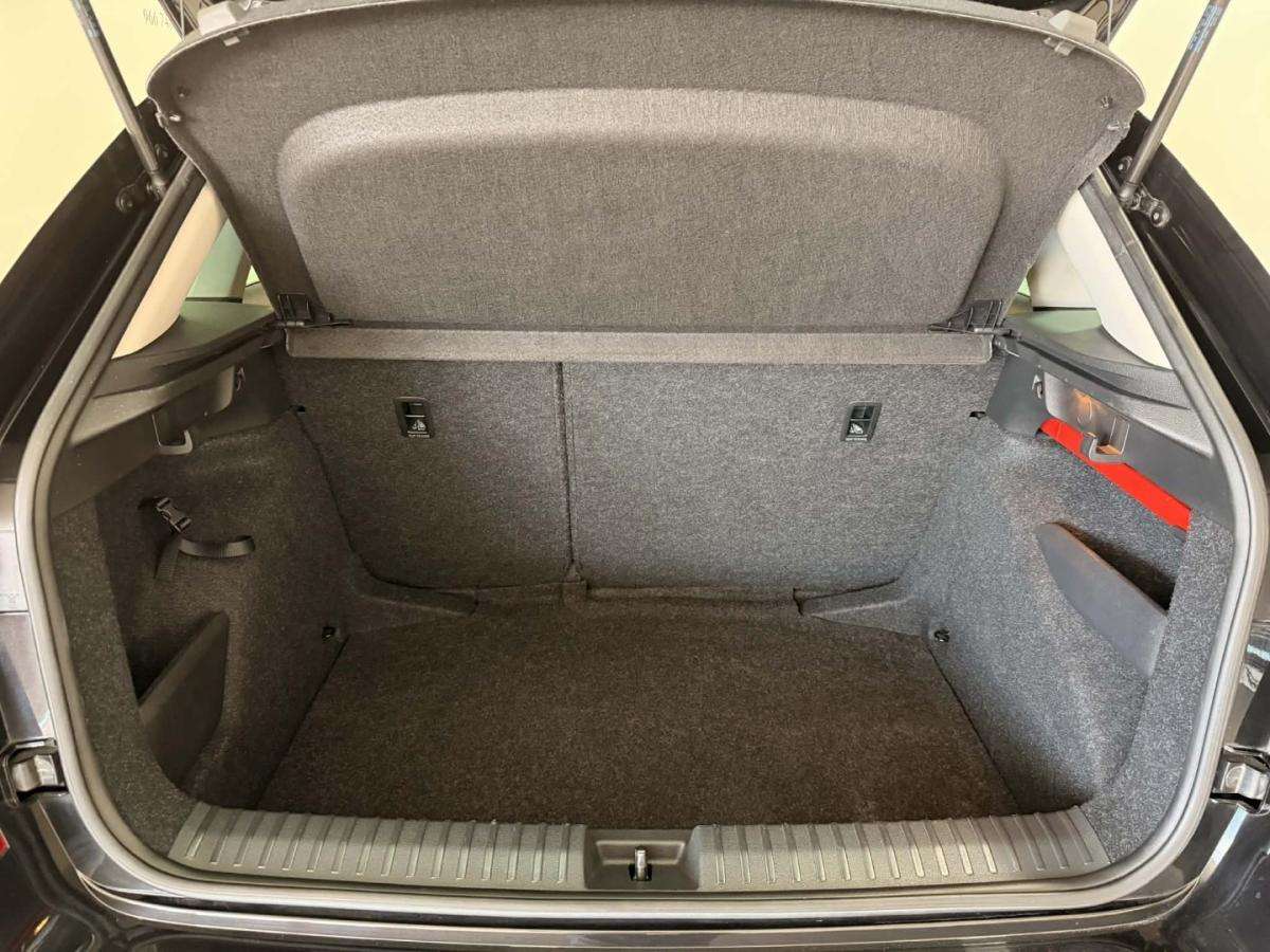 skoda-kamiq-2023-gasolina-999cc